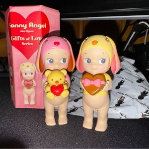 Sonny Angel Gifts of Love